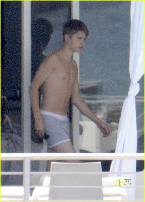 Justin Bieber Shirtless Time In Miami Photo Justin Bieber Sean Kingston Shirtless