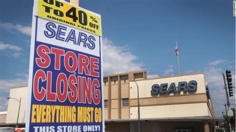 Sears Is Closing More Stores And Will Layoff People 2 Days Before Christmas