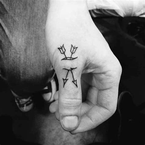 Couples can try the ever green heart and infinity tattoo design on. 90 Thumb Tattoos For Men - Left And Right Digit Design Ideas
