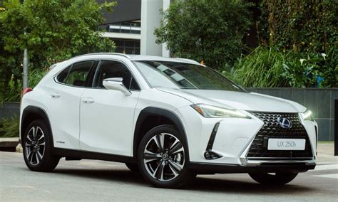 Ux 250h Ex Is The Latest Addition To Lexus Small Suv Range