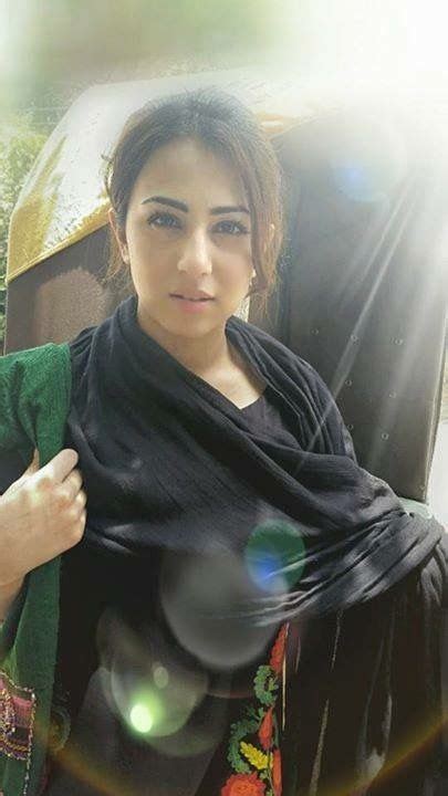 Pin By Suhail Fever Rashid On Random Stuff Ushna Shah Pakistani Actress Pakistani Dramas