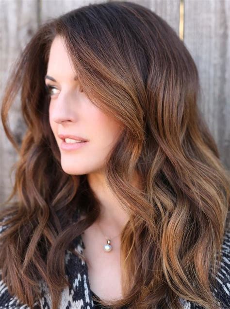 50 Beautiful Hairstyles With Caramel Highlights Hair Adviser