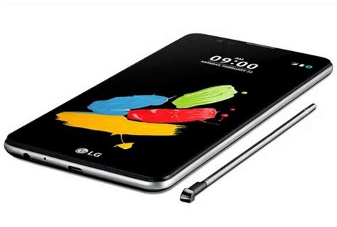 The Lg Stylus 4 And 4 Two Mid Range Smartphones With Slight