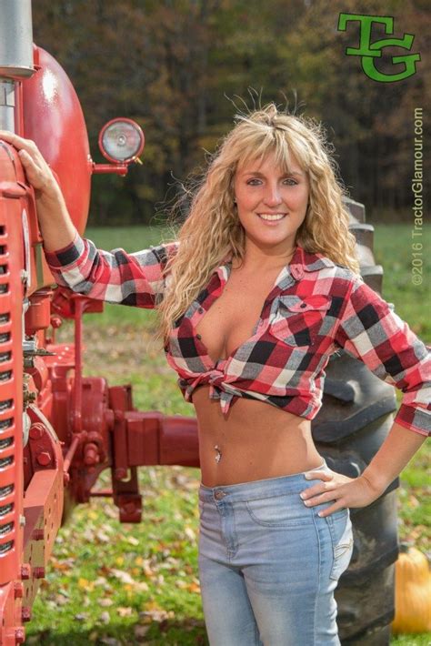 Farmall Tractors Tractor Glamour Hot Country Girls Cute Country