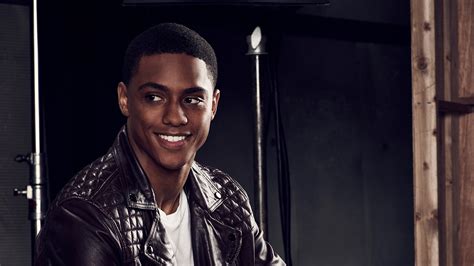 Keith Powers On Famous In Love And Fans Posting His Throwback Photos