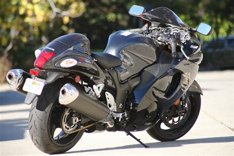 That's because you are a cultured person, one of discerning taste. ONE LIFE...LIVE IT!!!: Suzuki Hayabusa