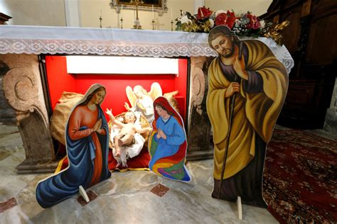 ‘blasphemous’ Same Sex Nativity Scene Angers Conservatives In Italy