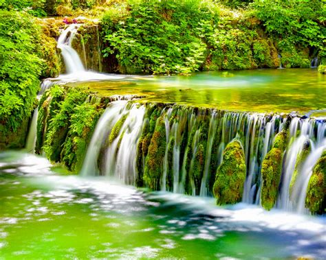 Beautiful Wallpaper Waterfall Overgrown With Green Vegetation Clear