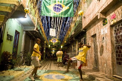 Futebol Na Favela Brazil Culture Explore Brazil Brazil Travel