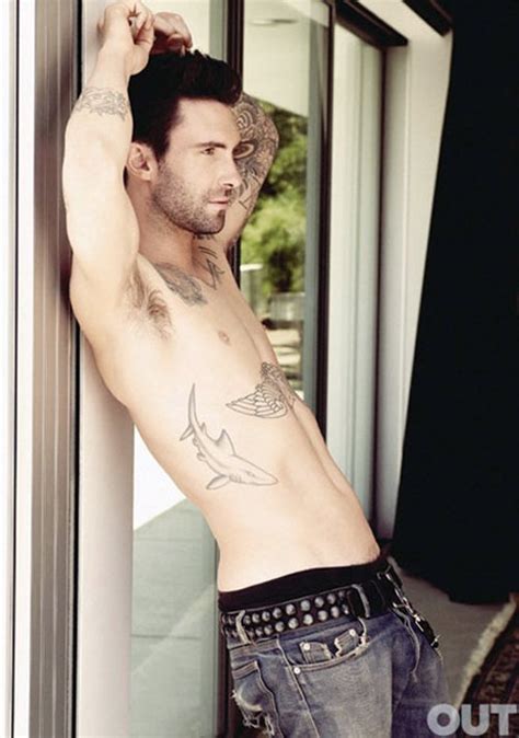 Maroon Lead Singer And The Voice Star Adam Levine Is All Sexy