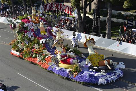 Photos Scenes From The 2020 Rose Parade In Pasadena Nbc Los Angeles