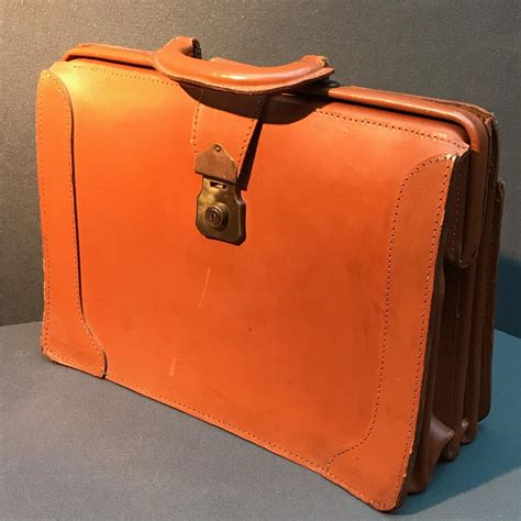 Vintage Tan Cowhide Leather Briefcase Leather And Sporting Goods Hemswell Antique Centres