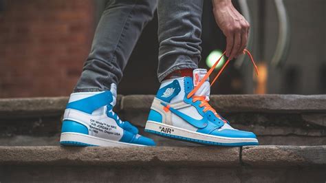 You can get the best discount of up to 50% off. How to Spot a Fake Off-White™ x Air Jordan 1 "UNC" - KLEKT ...