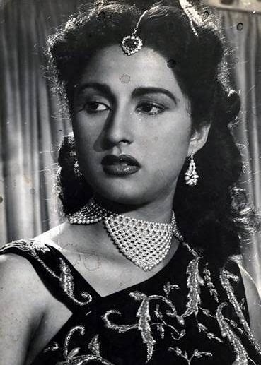 Bina Rai In Aurat 1953 Rashid Ashraf Flickr