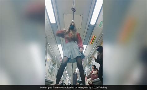 Video Of Woman Dancing To A Punjabi Song Inside Delhi Metro Goes Viral