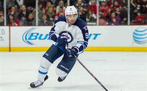 Kane was placed under investigation for possibly gambling on nhl games saturday. Jets forward Evander Kane faces lawsuit over alleged assault - Sports Illustrated