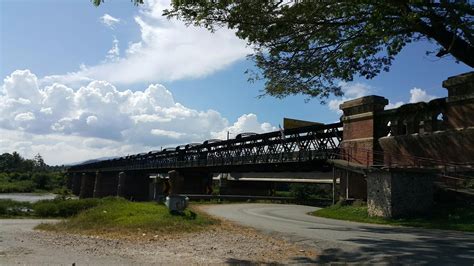 It can be found just 15 km away from the royal town of kuala kangsar. Welcome to my pleasuredome: Victoria bridge, Kuala Kangsar