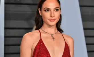 Gal Gadot Height Weight Net Worth Age Birthday Wikipedia Who Nationality Biography TG Time