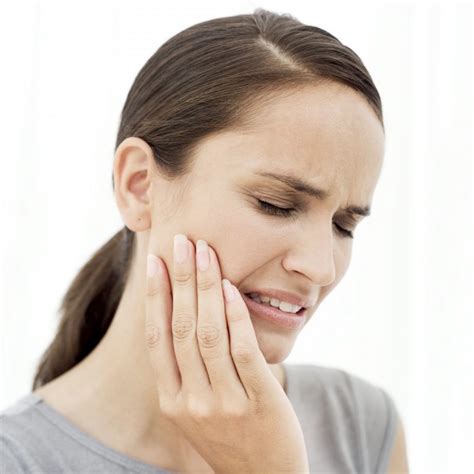 Опухла щека десна но зуб не болит причины и как снять опухоль