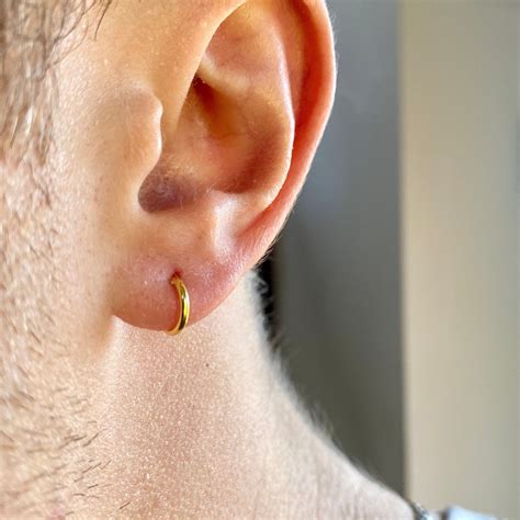 Discover 77 Mens Gold Hoop Earrings Best Esthdonghoadian