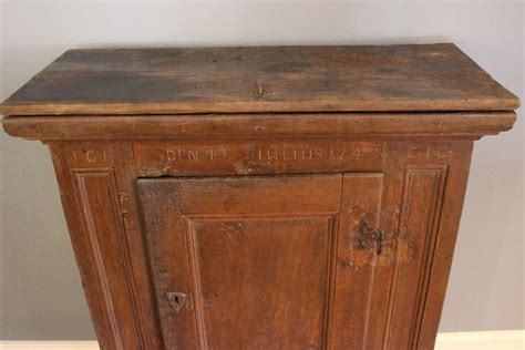 Eiche schrank schönes schränkchen echt eiche. Kleiner Barock Schrank Brotschrank Eiche datiert auf 1749