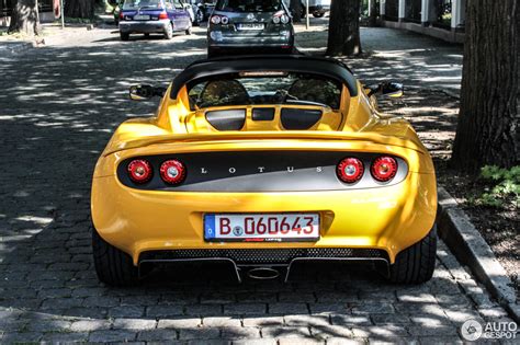 Lotus Elise 20th Anniversary Special Edition 15 November 2015