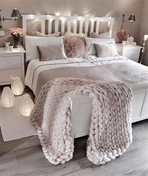 Best Ideas To Make Your Bedroom Extra Cozy And Romantic 21 Bedroom