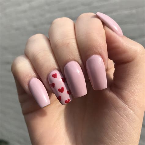 Cute Pink And Red Hearts Nails Heart Nails Valentine Nails Pink