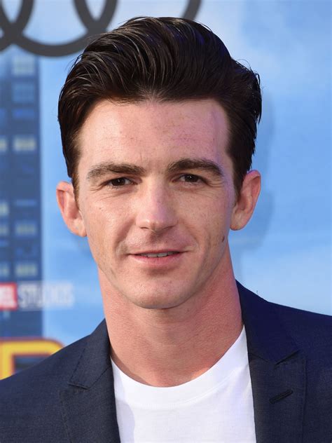 Jared drake bell (born june 27, 1986) is an american actor and musician, who first got stated on the amanda show before becoming best known for playing drake parker in nickelodeon's drake & josh. Drake Bell : Filmographie - AlloCiné