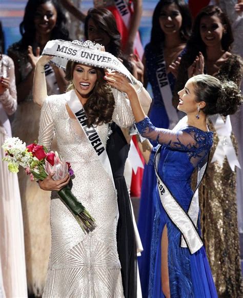 Miss Universe 2013 Crowning Moment Miss Universe 2012 Olivia Culpo