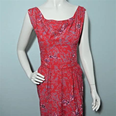 vintage hawaiian dress 1950s wiggle pin up kamehameha floral xs red 150 00 picclick