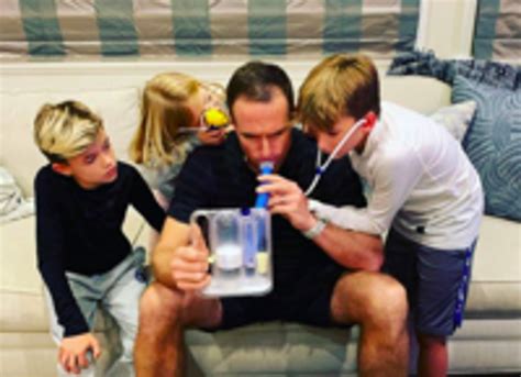 — drew brees (@drewbrees) september 5, 2019. Drew Brees Posts IG Photo Saying He "Will Be Back In No Time"