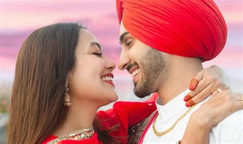 Rohanpreet Singh Shares Unseen Photo With Neha Kakkar As They Celebrate