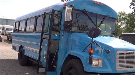 Northwest Bus Sales 2005 Thomas Freightliner 7 Row Commerical Bus For