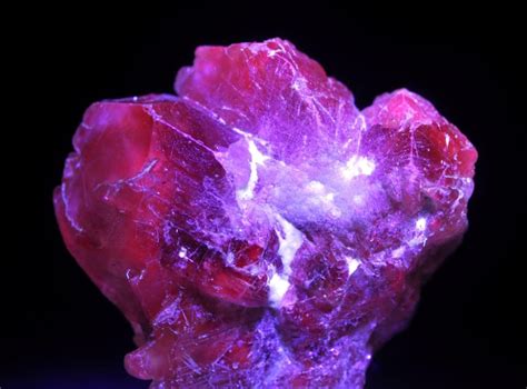 10 Rarest Crystals In The World Gems And Minerals