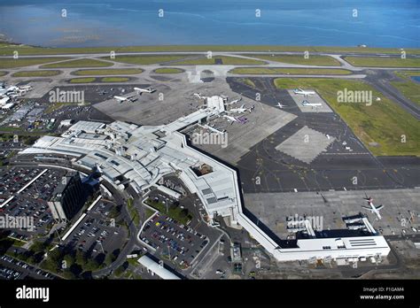 Auckland Airport Terminal International Et Manukau Harbour North