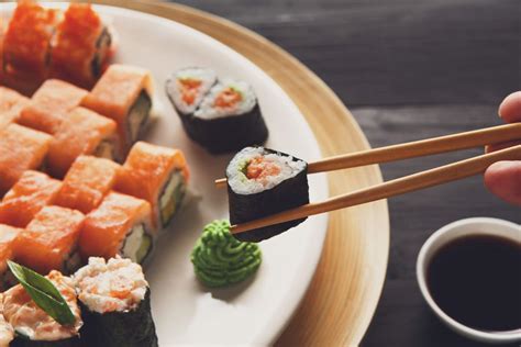 Aprenda A Fazer Cinco Receitas Da Culinária Japonesa Em Casa