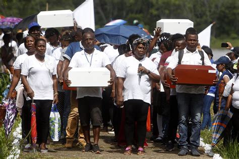 Colombia Después De 17 Años De La Masacre Bojayá Enterrará A Sus