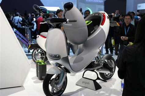 gogoro the ‘tesla of scooters targets southeast asia in its quest to expand overseas tech
