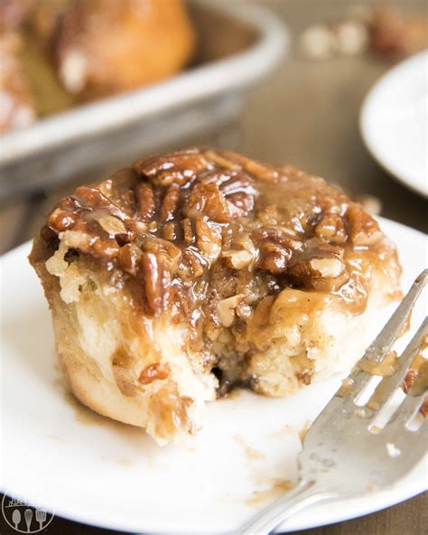 How To Make Apple Pecan Sticky Buns