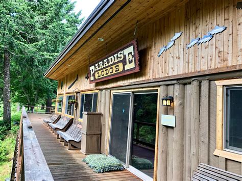 Paradise Lodge Is Wilderness Bliss On The Rogue River In Southwest