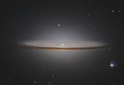 M104 Hubble Remix Weltraumbild Des Tages