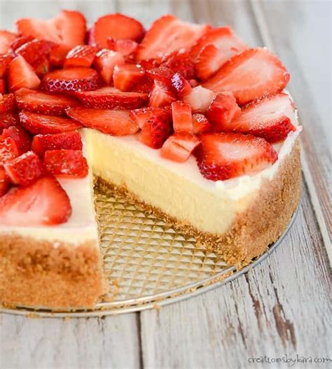 How to prepare a springform pan to make a cheesecake|clumsy cakes. Made in a springform pan, this simple Cheesecake turns out ...