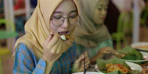 Selain Halal Makanan Bagi Muslim Harus Thayyiban Apa Kriterianya