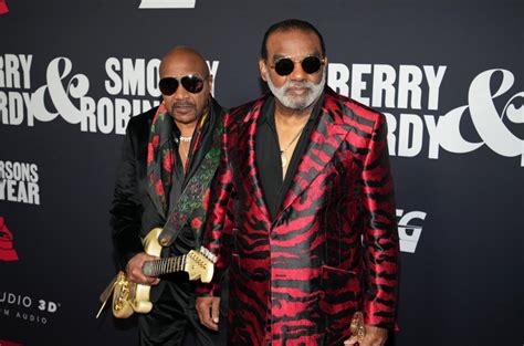 isley brothers fight over trademark rights to band name billboard