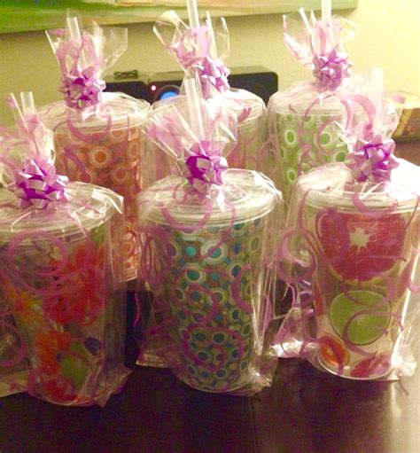This is a big one so it would work great for a grand prize or diaper raffle winner prize. Co-ed baby shower prizes. Cups, bags, bows and plastic ...