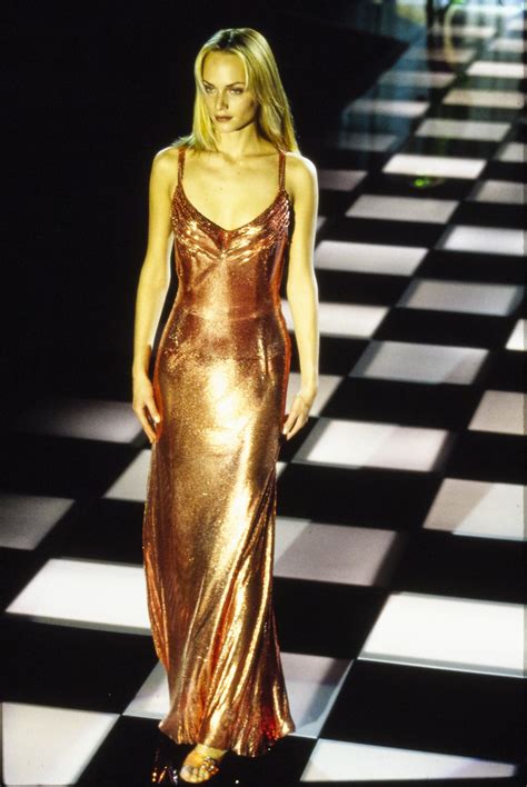 Gianni Versace Spring 1996 Ready To Wear Featuring Amber Valletta Runway Fashion Couture