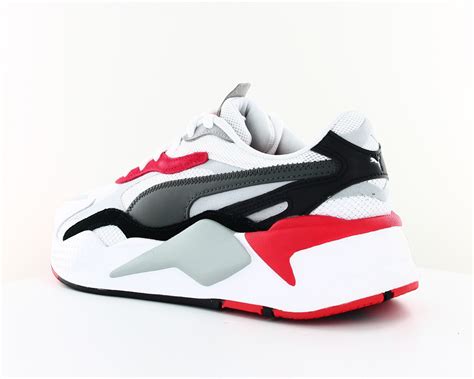 Tennis puma blanche et noire en cuir à semelle épaisse. Puma Rsx 3 puzzle Blanc gris rouge noir