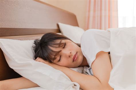 ท่านอน ก็มีผลต่อสุขภาพ เช็คลิสต์ 7 ท่านอนเพื่อสุขภาพ ท่านอนท่าไหนดีต่อใจที่สุด