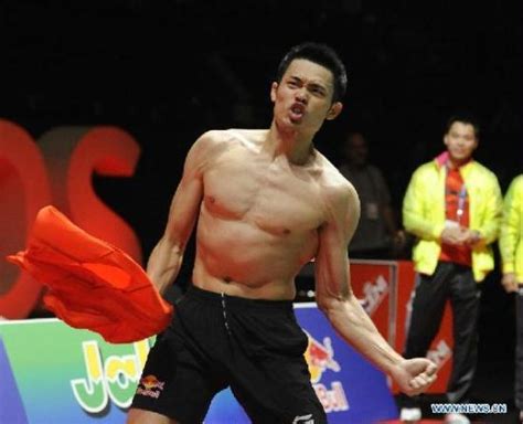 Lee chong wei (top) and lin dan met in two olympic finals. Kisah Inspirasi Dan Jatuh Bangun Karier Lee Chong Wei